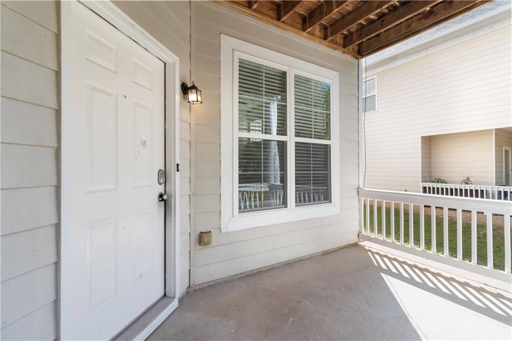 4697 Highpoint Lane Atlanta, GA 30349 - Photo 9 of 32