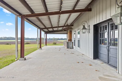 $330,000 | 7913 Chastant Road, New Iberia, LA 70560