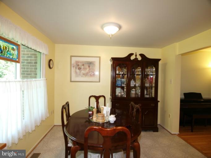 10737 Lester Street Silver Spring, MD 20902 - Photo 15 of 21 Dining Area