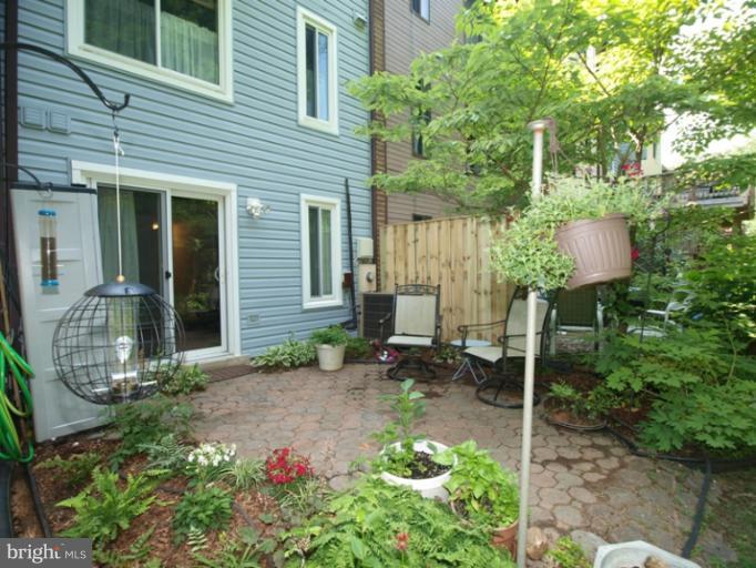 10737 Lester Street Silver Spring, MD 20902 - Photo 20 of 21 Patio