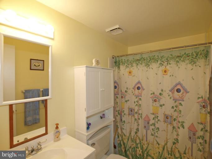 10737 Lester Street Silver Spring, MD 20902 - Photo 8 of 21 Bathroom 1