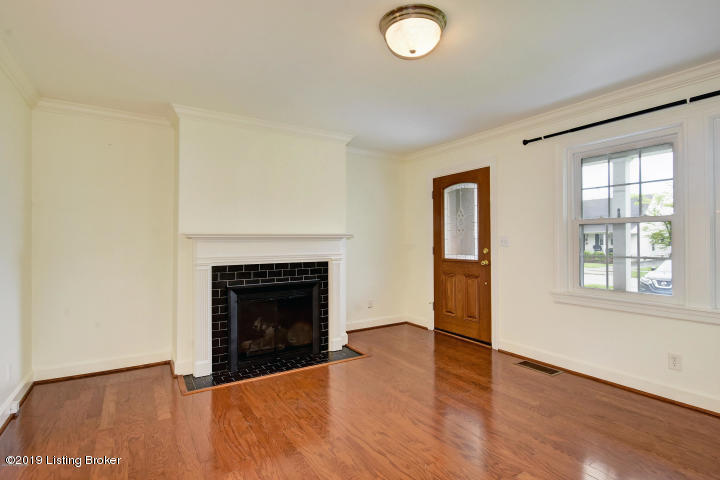 4219 Winchester Road Louisville, KY 40207 - Photo 7 of 28 12