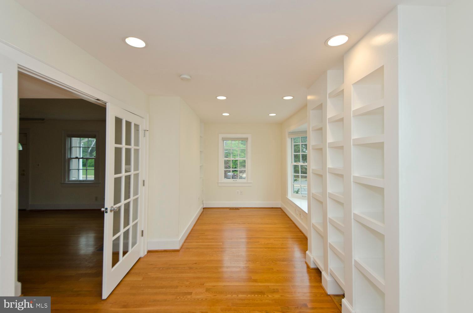 1412 North Glebe Road Arlington, VA 22207 - Photo 22 of 43