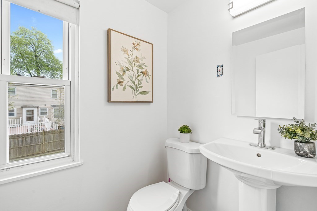 42 Starrett Road Lynn, MA 01905 - Photo 29 of 42 Gallery Image 29