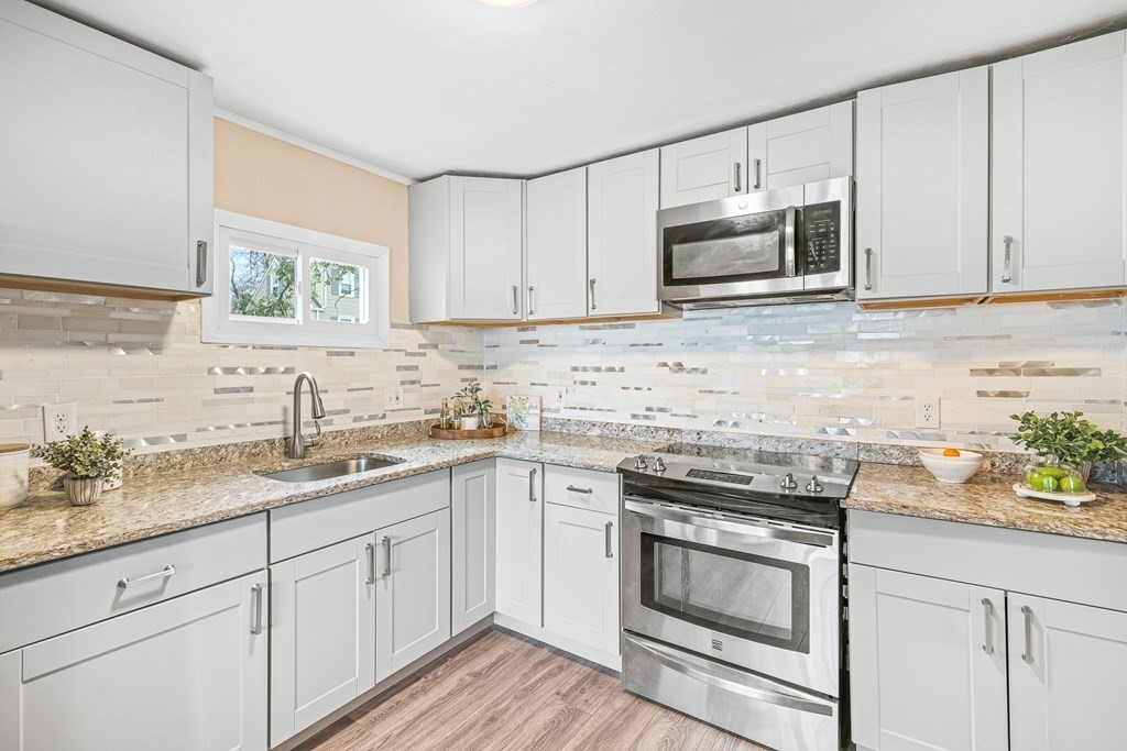 42 Starrett Road Lynn, MA 01905 - Photo 10 of 42 Gallery Image 10