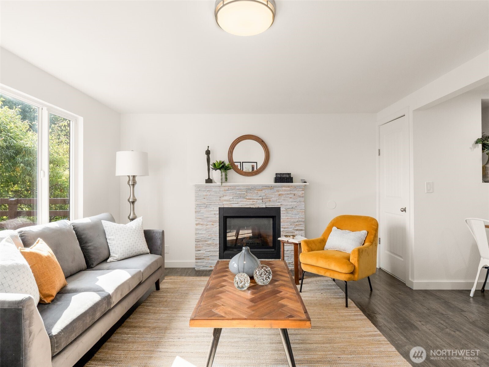 7927 27th Avenue Southwest Seattle, WA 98126 - Photo 8 of 35