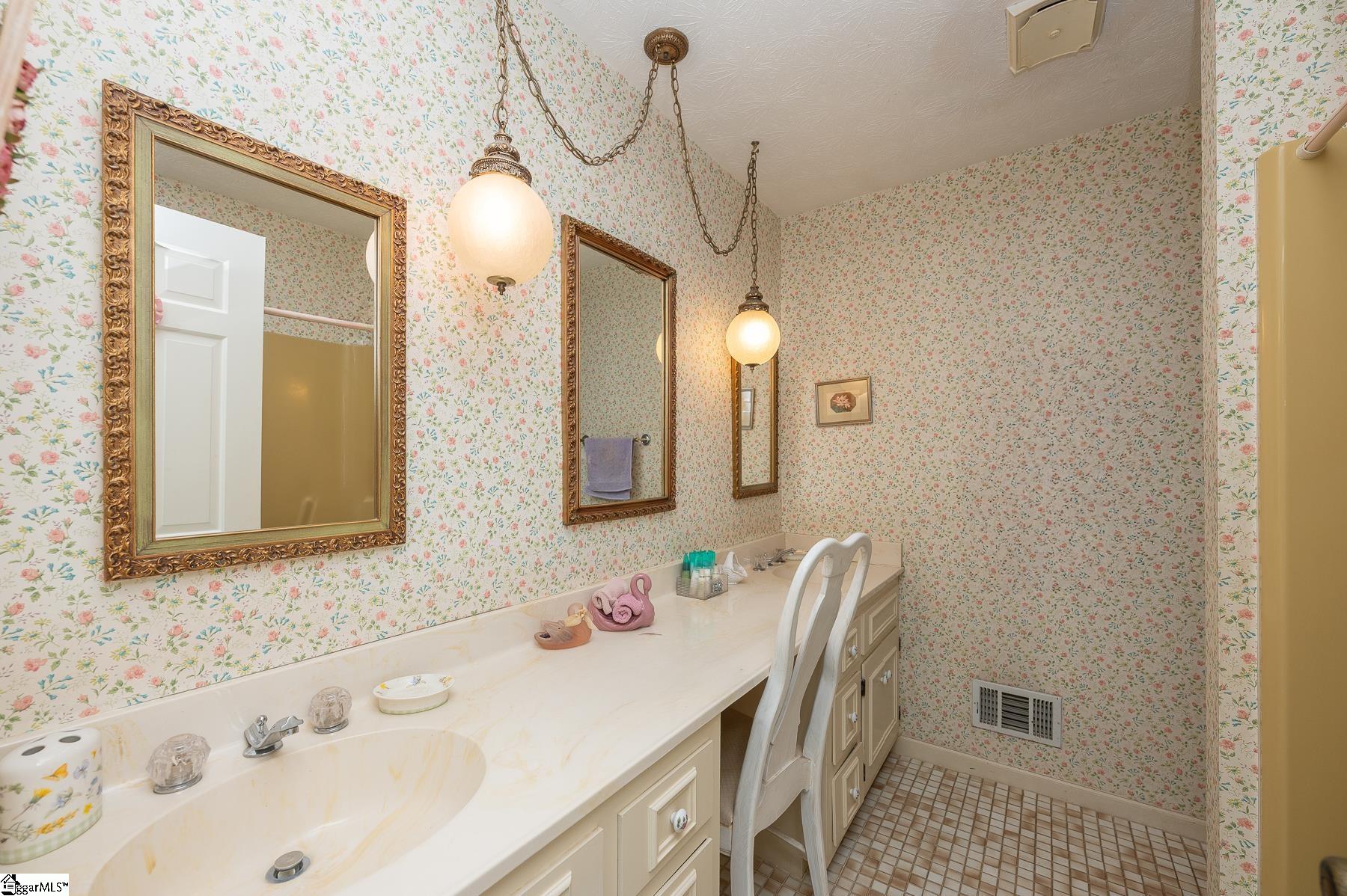 120 Waterloo Circle Greer, SC 29650 - Photo 29 of 42