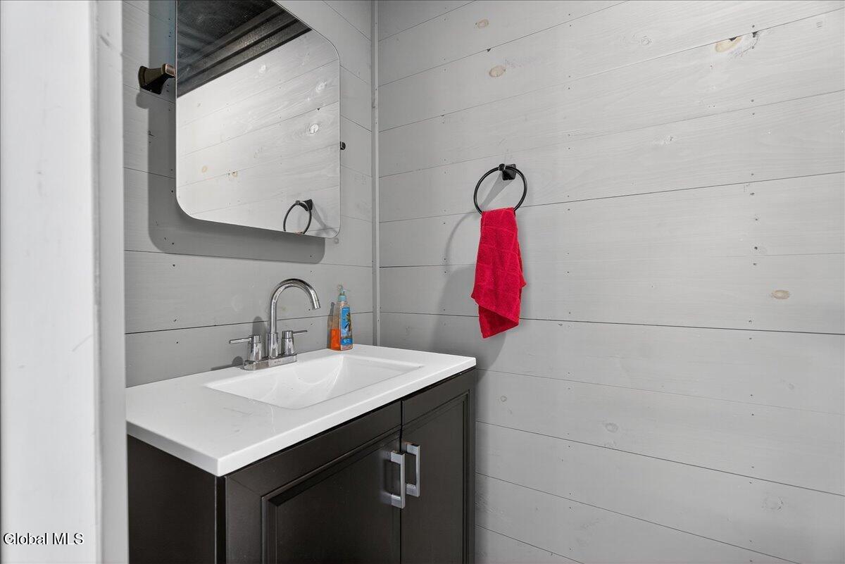 6 Catskill View Drive Kinderhook, NY 12106 - Photo 18 of 50 30-6 CATSKILL VIEW-31