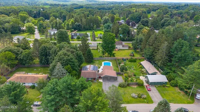 $550,000 | 6 Catskill View Drive, Kinderhook, NY 12106