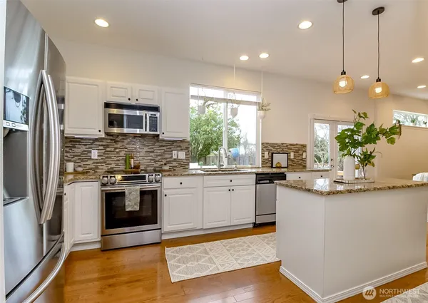 $1,029,950 | 15204 48th Avenue Southeast, Everett, WA 98208