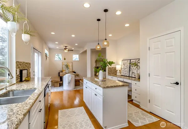 $1,029,950 | 15204 48th Avenue Southeast, Everett, WA 98208