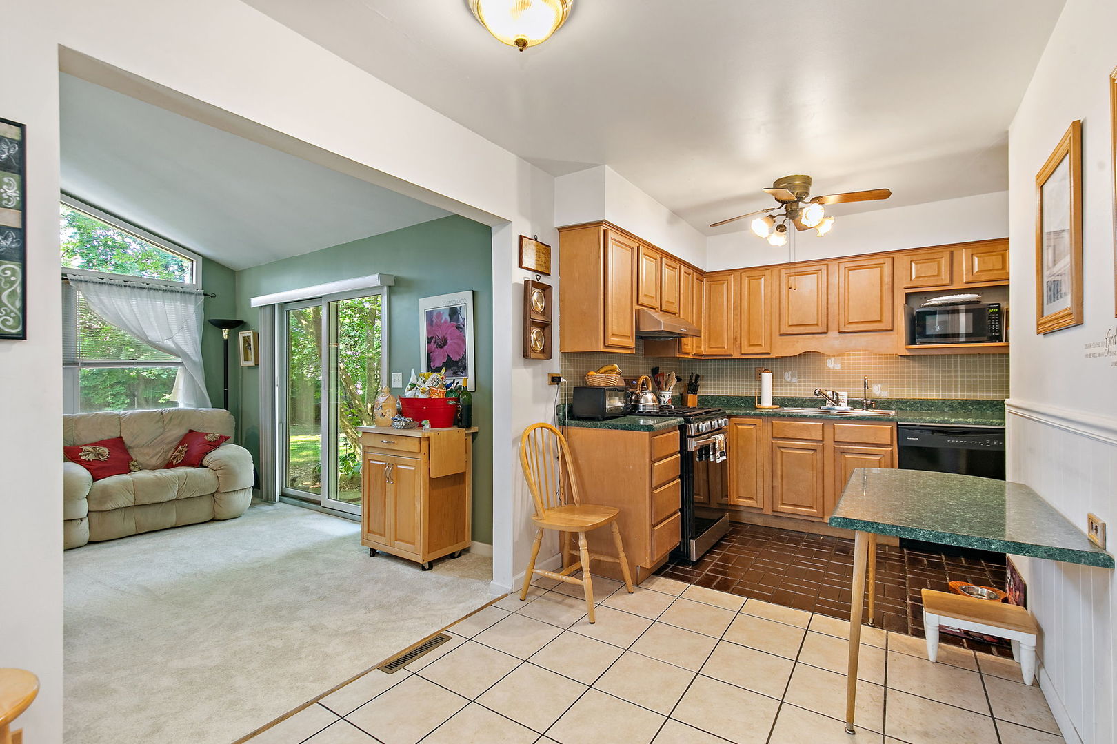 910 South Division Street Barrington, IL 60010 - Photo 17 of 44