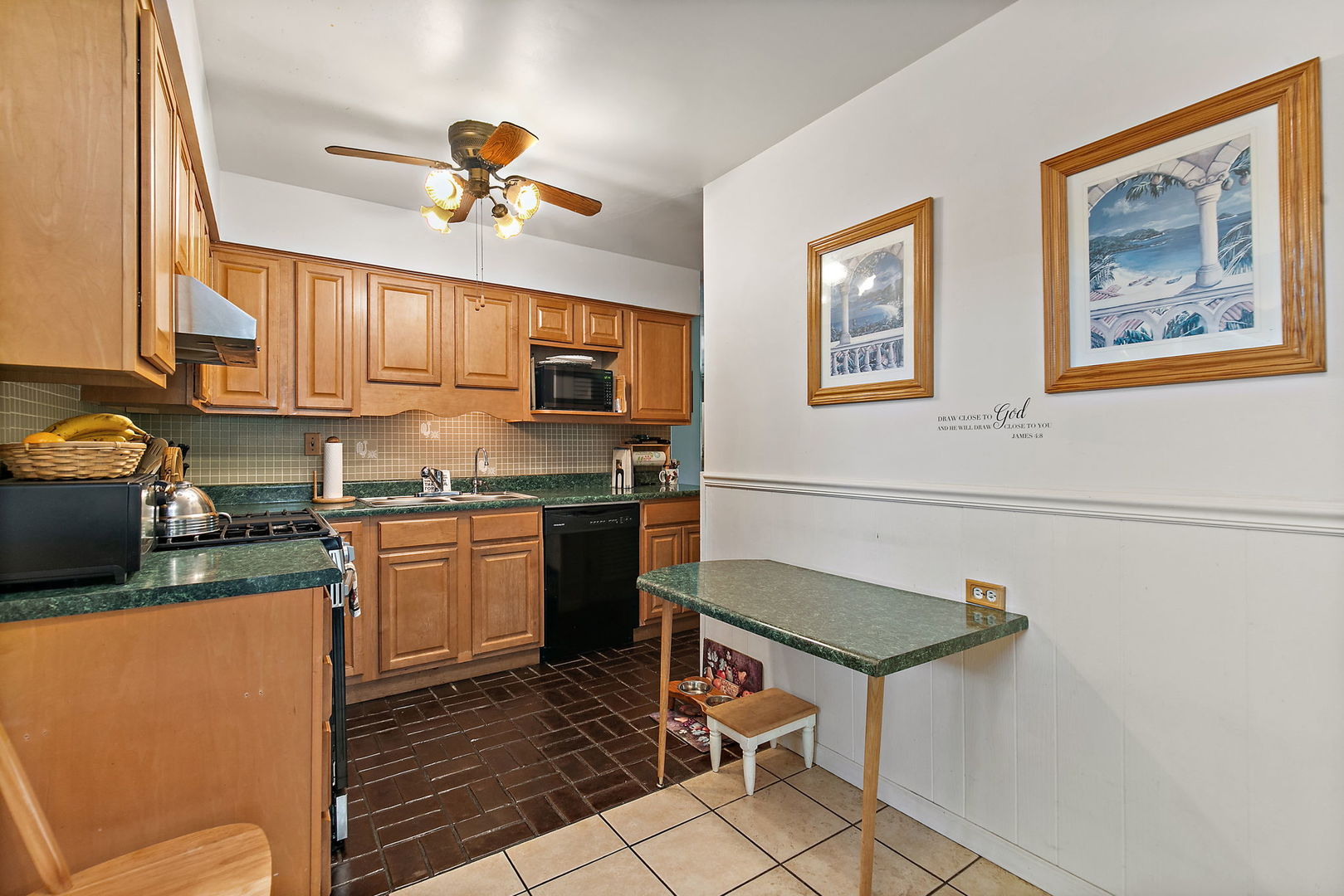 910 South Division Street Barrington, IL 60010 - Photo 18 of 44