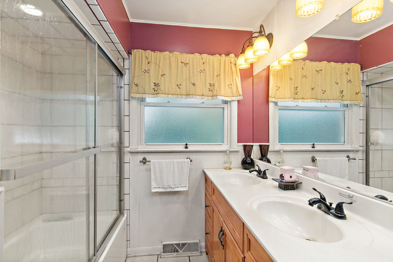 910 South Division Street Barrington, IL 60010 - Photo 25 of 44