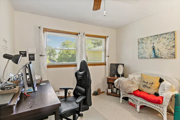 $699,000 | 910 South Division Street, Barrington, IL 60010