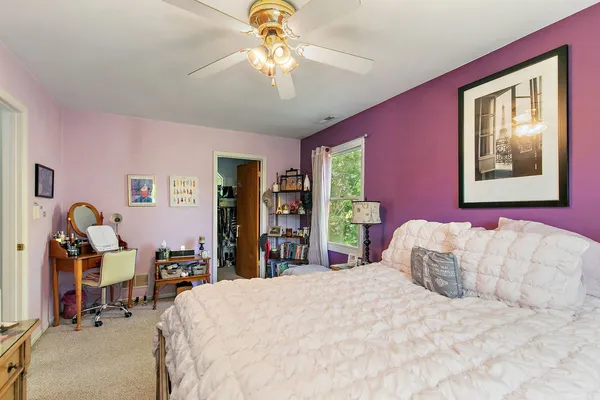 $699,000 | 910 South Division Street, Barrington, IL 60010