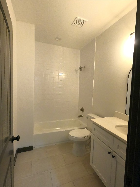 5334 Rapido Road Houston, TX 77033 - Photo 12 of 13 a bathroom with a sink a toilet and shower