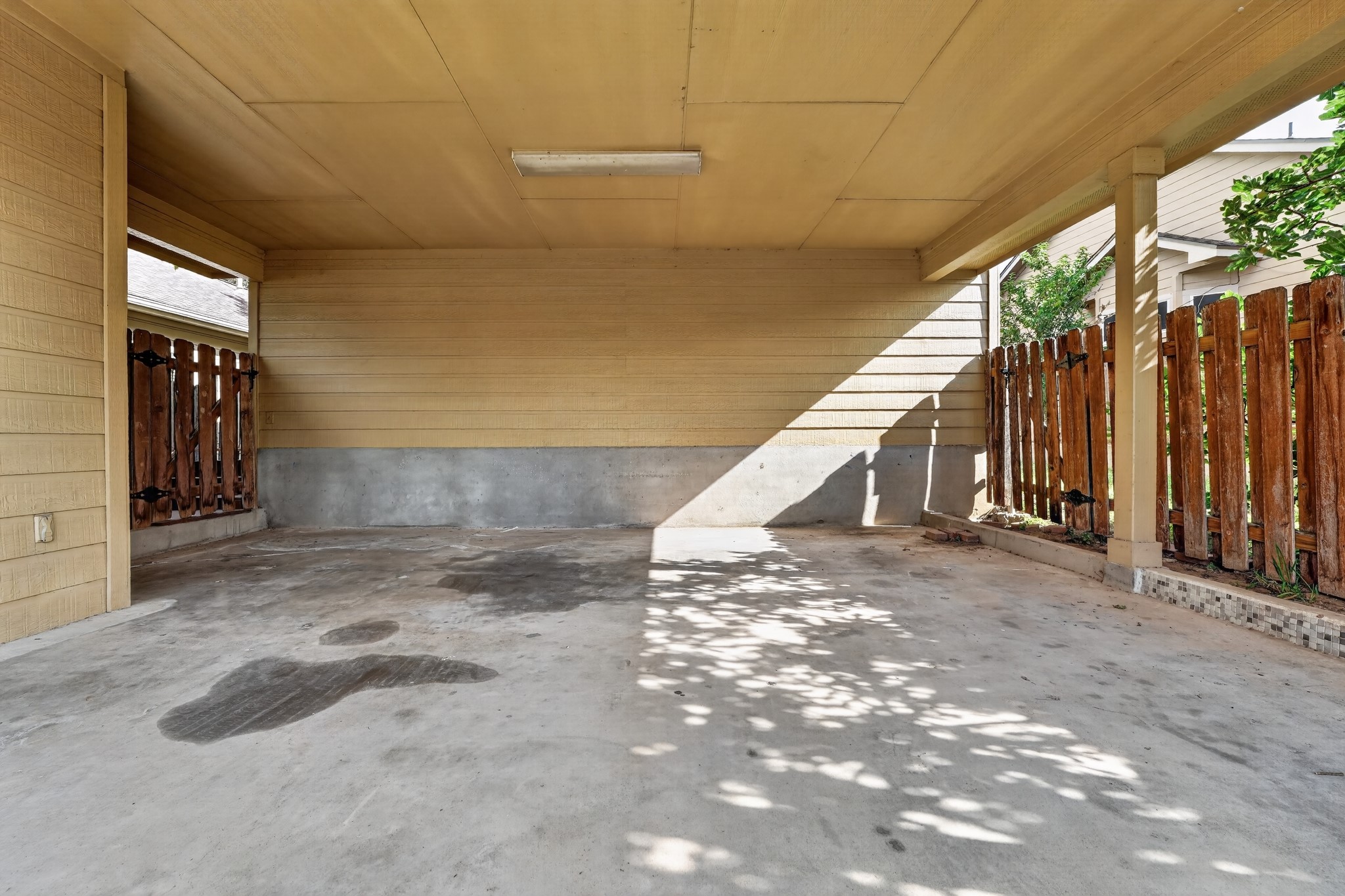 5625 Signal Point Austin, TX 78724 - Photo 20 of 28 Another view of carport.
