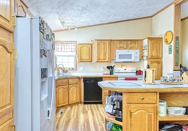 $198,600 | 127 Morways Park, Charlestown, NH 03603