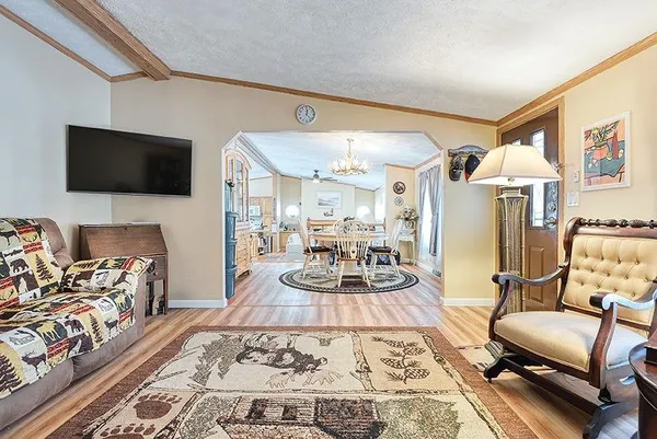 $198,600 | 127 Morways Park, Charlestown, NH 03603
