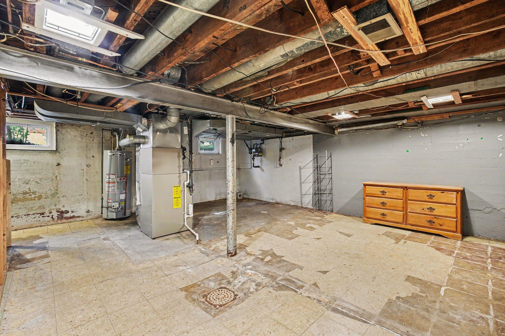 92 Pleasant Ridge Avenue Fort Mitchell, KY 41017 - Photo 18 of 22 Expand your living space in this full, unfinished basement!