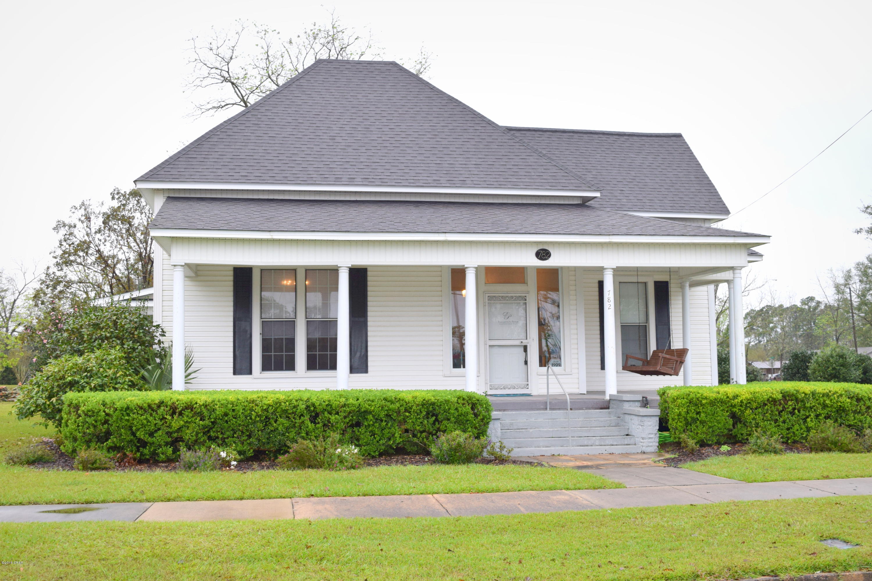 782 3rd Street Chipley, FL 32428 - Photo 1 of 27 Gallery Image 1