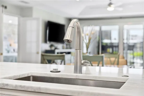 $995,000 | 9101 Vanderbilt Drive, Unit 302, Naples, FL 34108