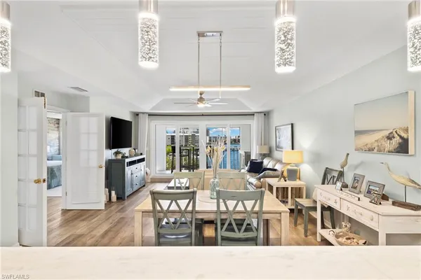 $995,000 | 9101 Vanderbilt Drive, Unit 302, Naples, FL 34108