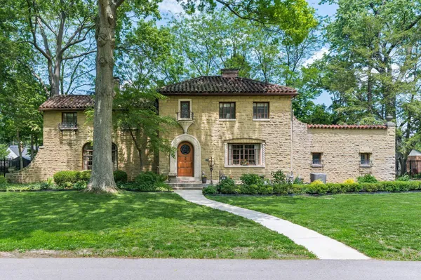 $849,500 | 44 West Jeffrey Place, Columbus, OH 43214