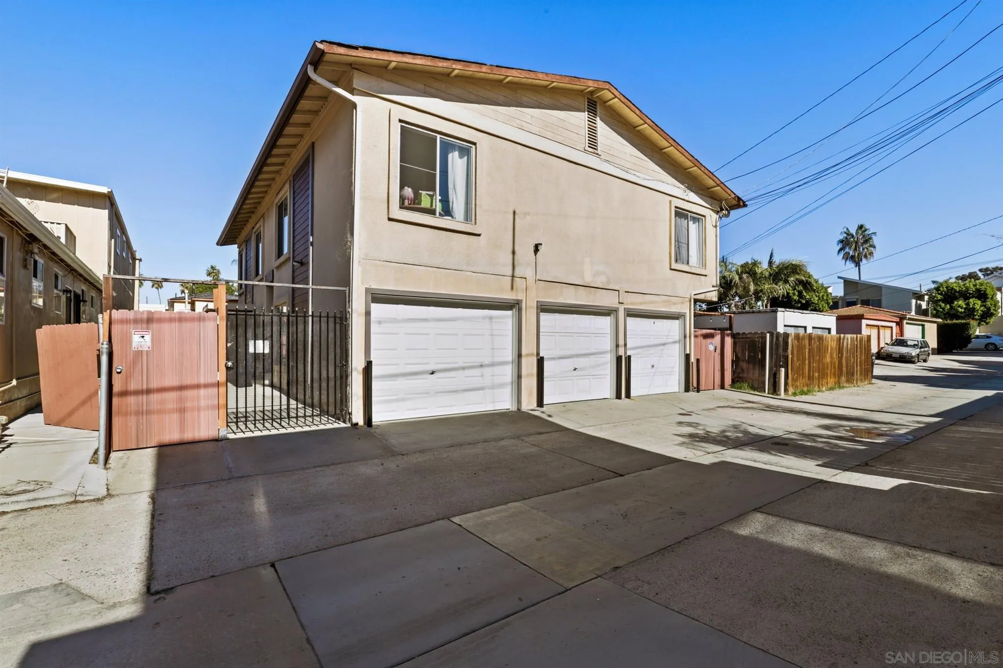 1633 Thomas Avenue San Diego, CA 92109 - Photo 3 of 48 a view of a house with a street