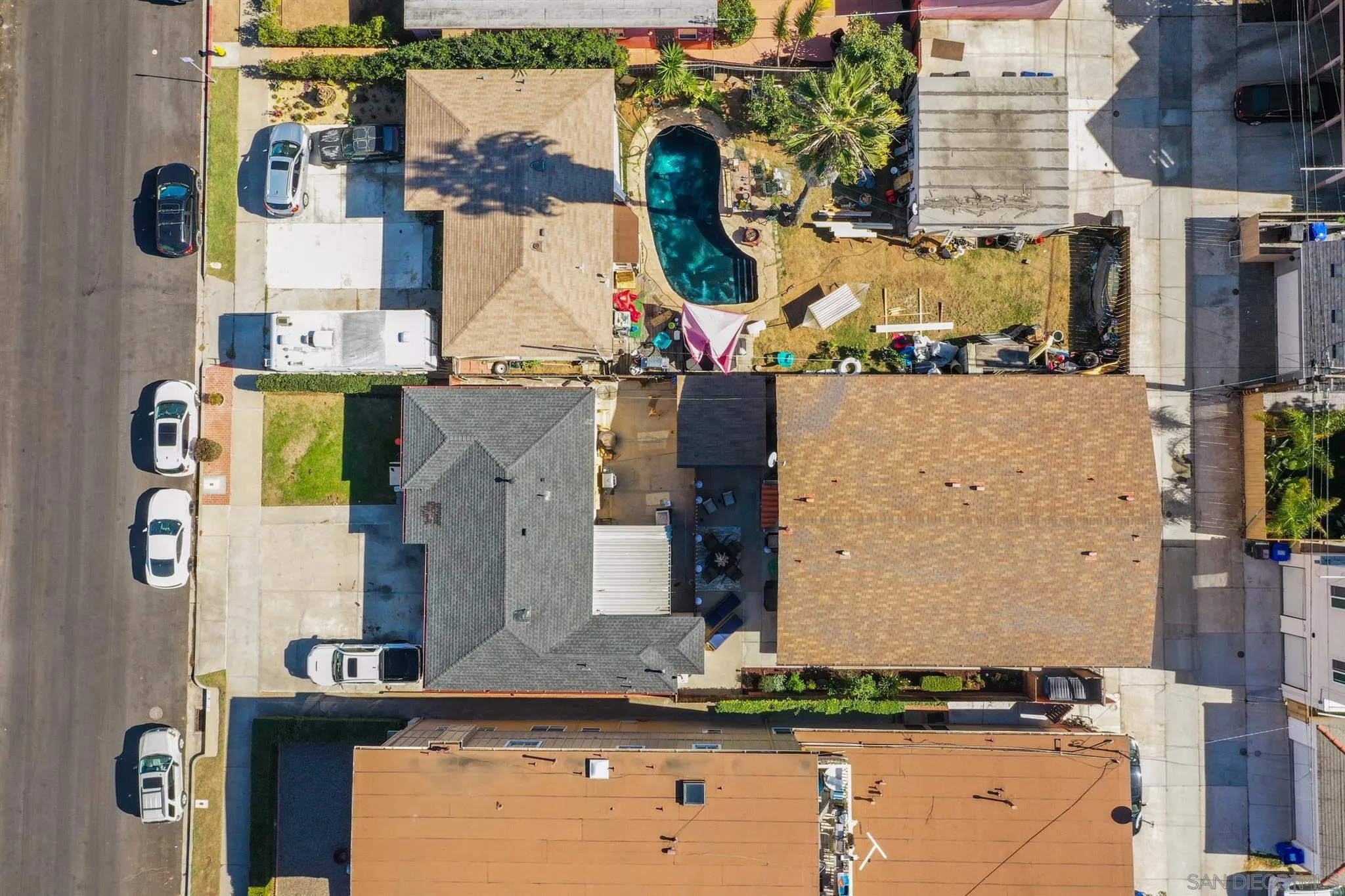 1633 Thomas Avenue San Diego, CA 92109 - Photo 43 of 48 view of building