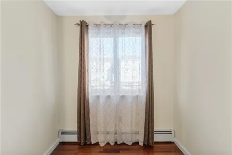 $2,100 | 66 Girard Avenue, Unit 417, Newport, RI 02840