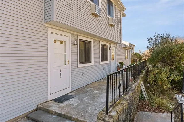 $2,100 | 66 Girard Avenue, Unit 417, Newport, RI 02840