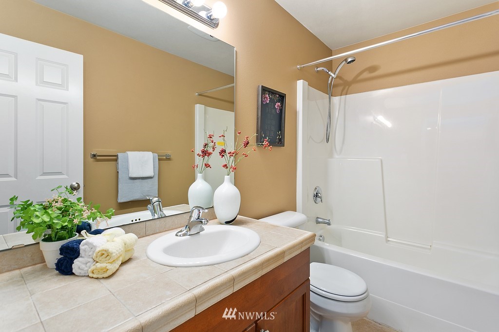 2326 Stafford Way Bothell, WA 98012 - Photo 22 of 25