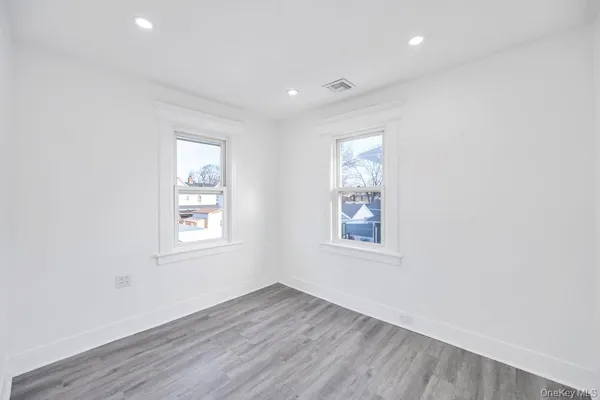 $649,999 | 297 East Columbia Street, Hempstead, NY 11550