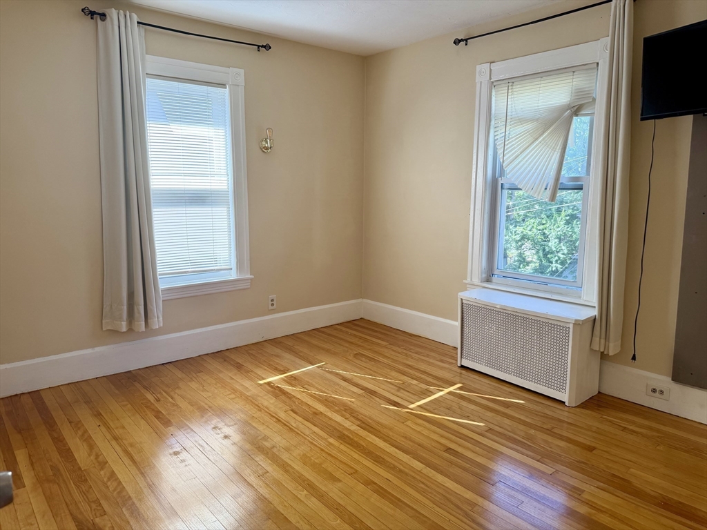 31 Stoneland Road Worcester, MA 01603 - Photo 15 of 33