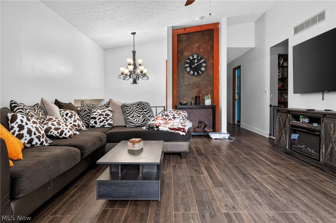 5641 Meister Road Mentor, OH 44060 - Photo 4 of 50