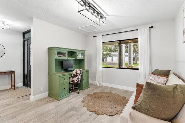 $1,300,000 | 39623 County Road 439, Umatilla, FL 32784