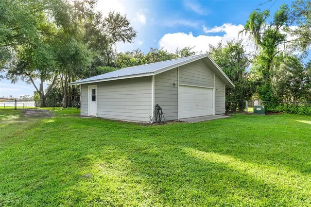 $1,300,000 | 39623 County Road 439, Umatilla, FL 32784