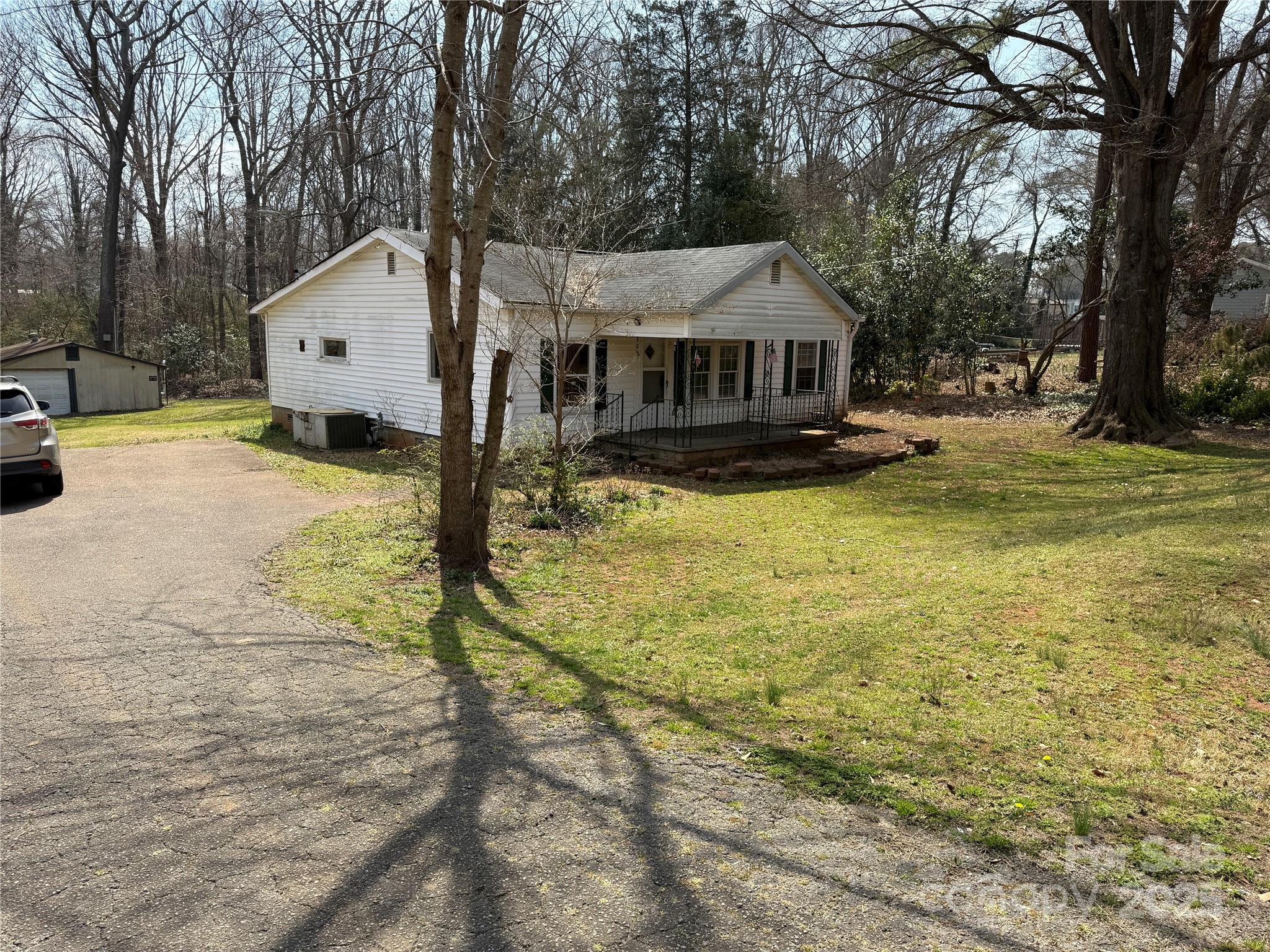 208 River Loop Road Belmont, NC 28012 - Photo 3 of 15 Gallery Image 3