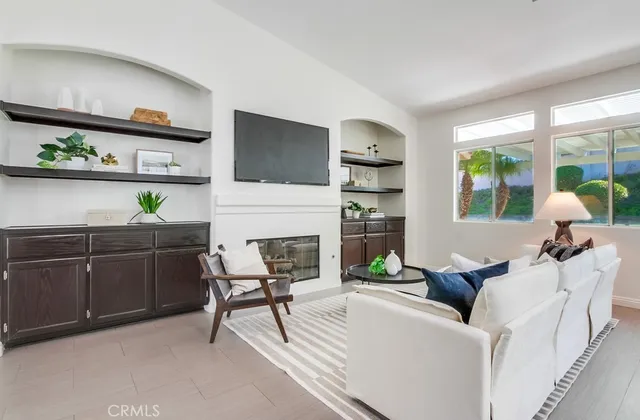 $1,048,800 | 1547 Saran Court, Oceanside, CA 92056