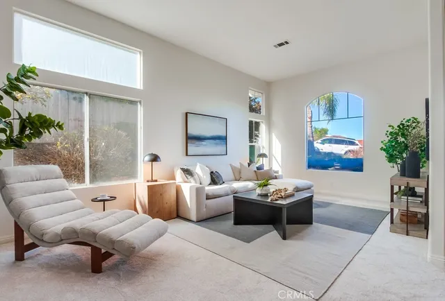 $1,048,800 | 1547 Saran Court, Oceanside, CA 92056