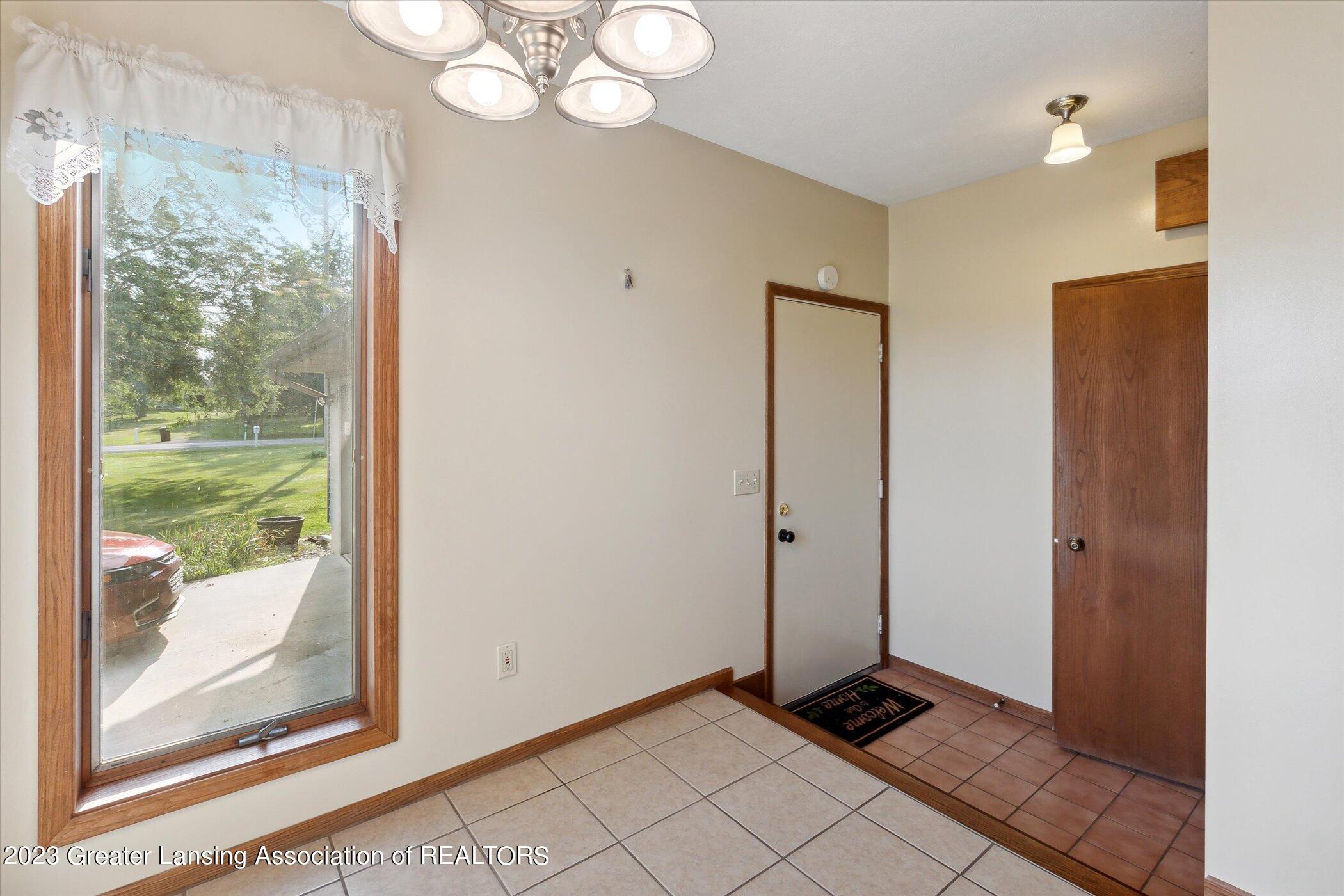 201 North Chester Road Charlotte, MI 48813 - Photo 20 of 49 20-201-N-Chester-Rd-Charlotte-MI-48813-W