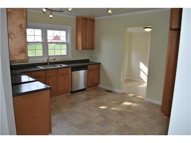 1679 Riley Road Northeast Newark, OH 43055 - Photo 3 of 24 Gallery Image 3