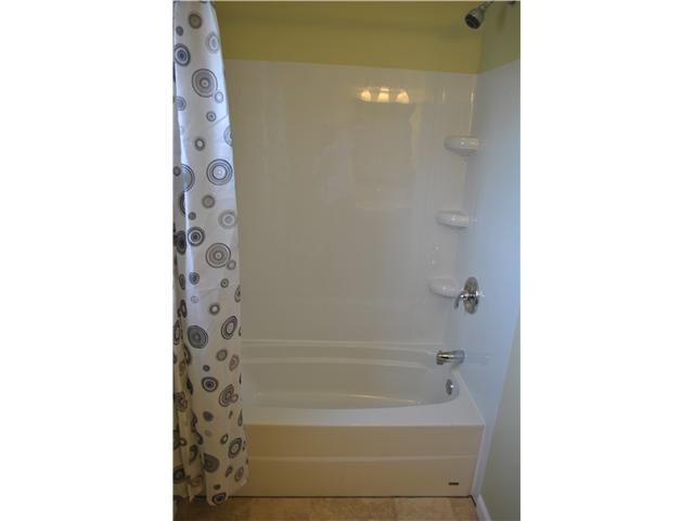 1679 Riley Road Northeast Newark, OH 43055 - Photo 8 of 24 Gallery Image 8