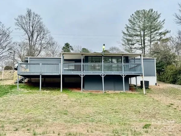 $140,000 | 350 39th St Place Southwest, Hickory, NC 28602