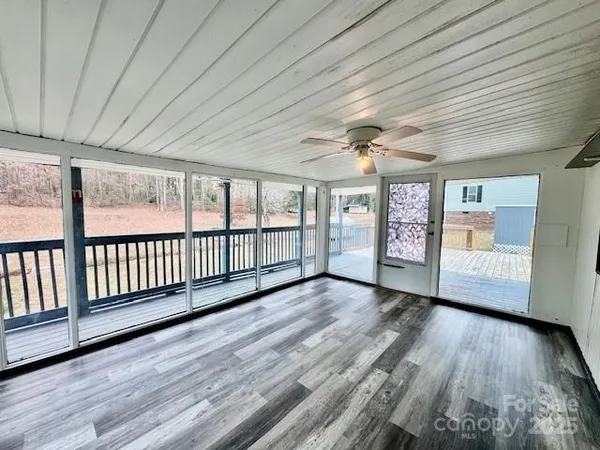 $140,000 | 350 39th St Place Southwest, Hickory, NC 28602