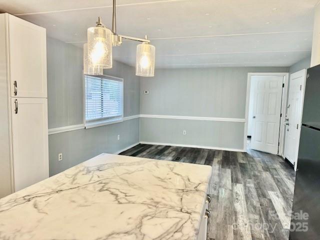350 39th St Place Southwest Hickory, NC 28602 - Photo 7 of 19 a bathroom with a bathtub and shower