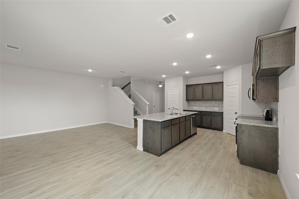 3121-3123 Long Rope Lane Denton, TX 76209 - Photo 12 of 29 3121-3123 Long Rope- Dining-2