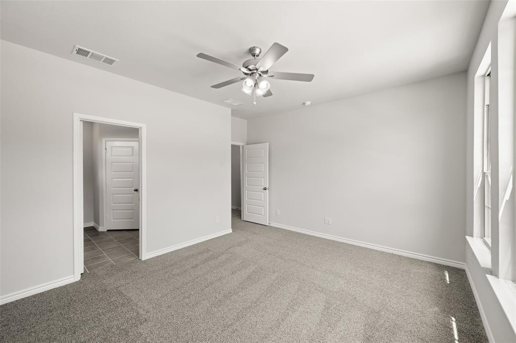 3121-3123 Long Rope Lane Denton, TX 76209 - Photo 16 of 29 3121-3123 Long Rope- Primary Suite-2